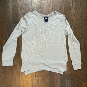 Nike Athletic Long Sleeve T-Shirt, light blue size small